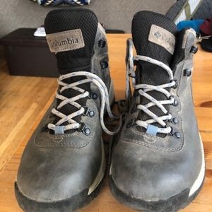 Women's Colombia (Size 9) Hiking Boots